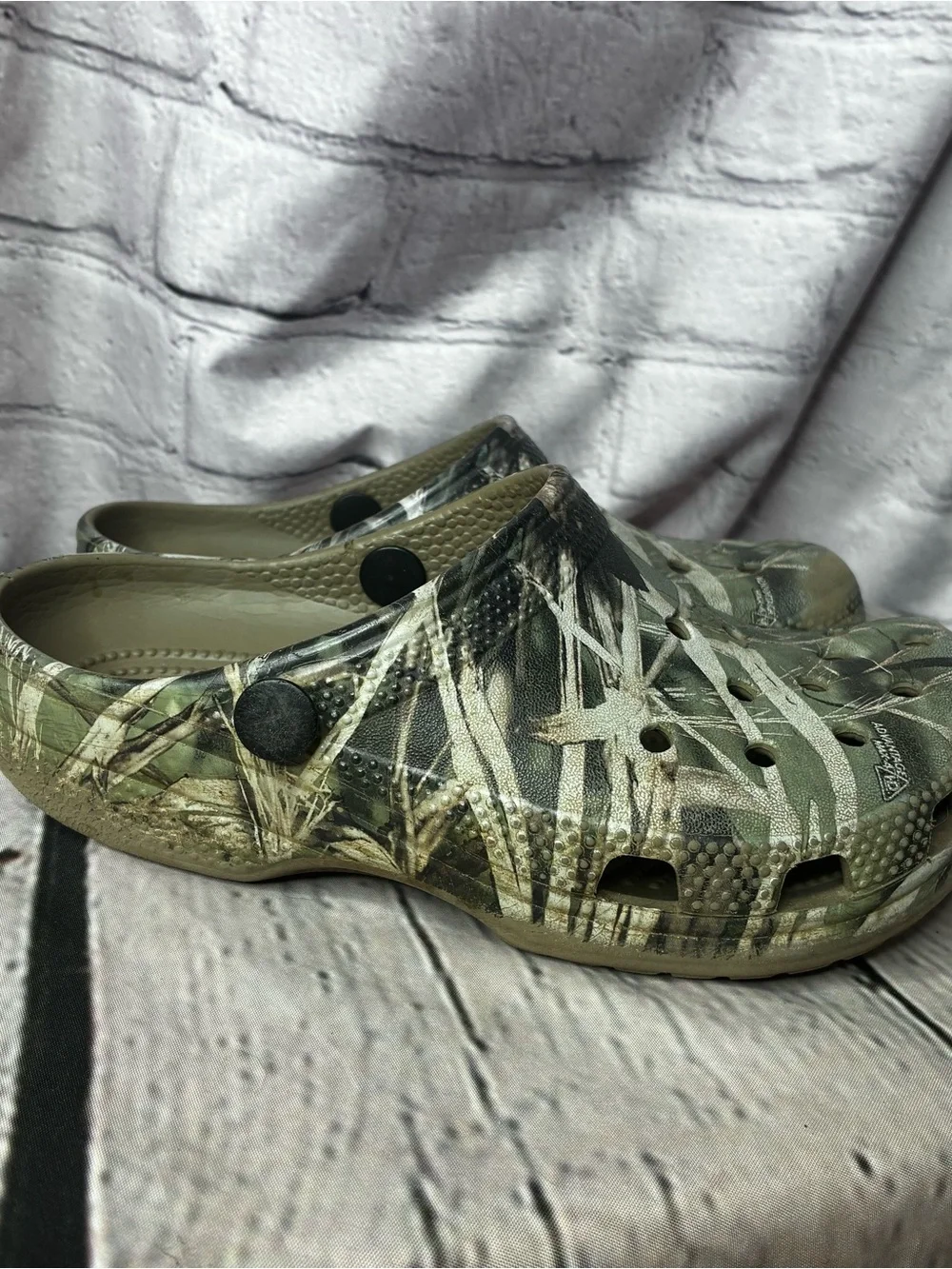 5/$20 Crocs Junior Camo Hunting Fishing Outdoor Casual Slip On‎ Clogs Sz 1 AS IS